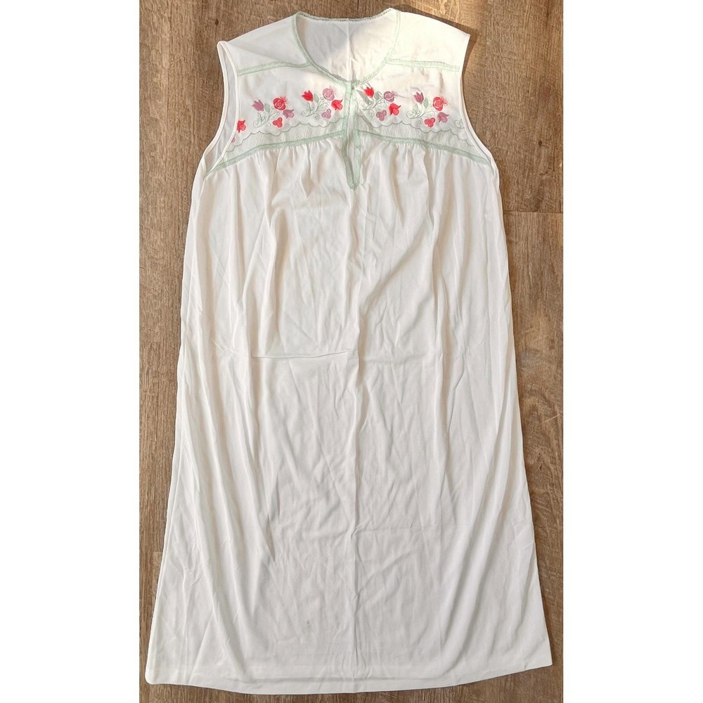 Vintage White nightgown and‎ robe set size M (35-37), JCPenney - Picture 2 of 11
